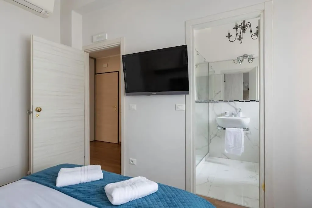 Ferienwohnung Ai Piedi Di San Luca - Parcheggio + 3 Bagni Bologna Italien